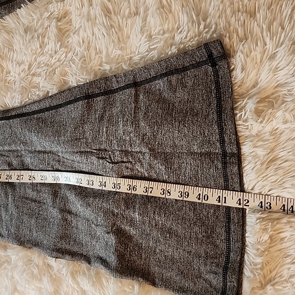 Livi Flare Legging Gray High-Waisted Leggings Brand New Gray - Picture 8 of 11